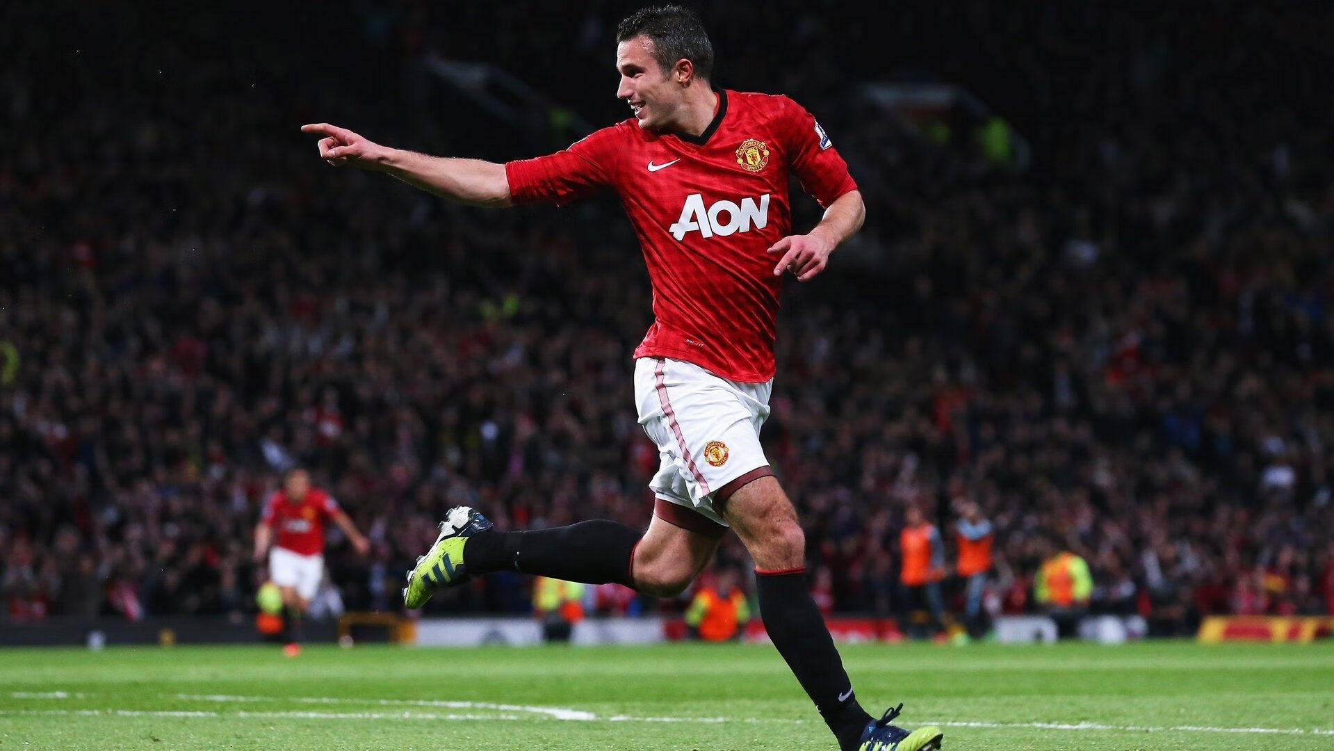 切尔西未能打破卡拉巴赫防线,2-2战平未能锁定胜局,切尔西2比2巴萨全场